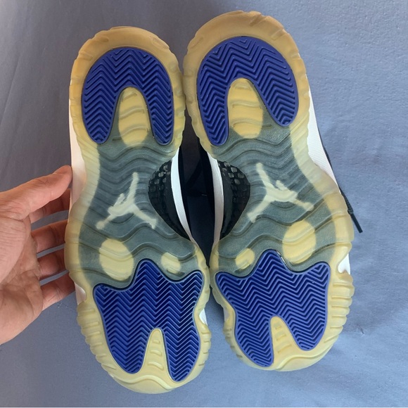 Jordan 11 Spacejam - Picture 3 of 5